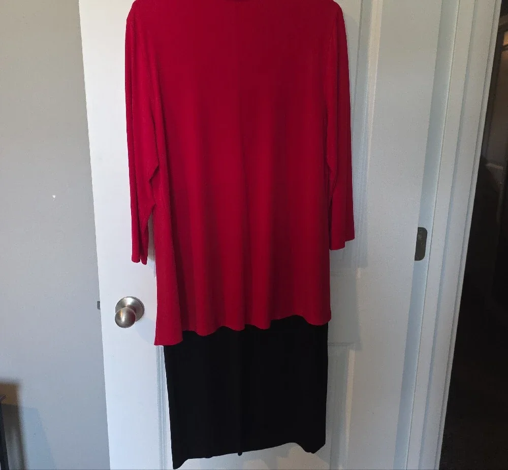 connected apparel Red Draped Top with Black Skirt Two-Piece Set